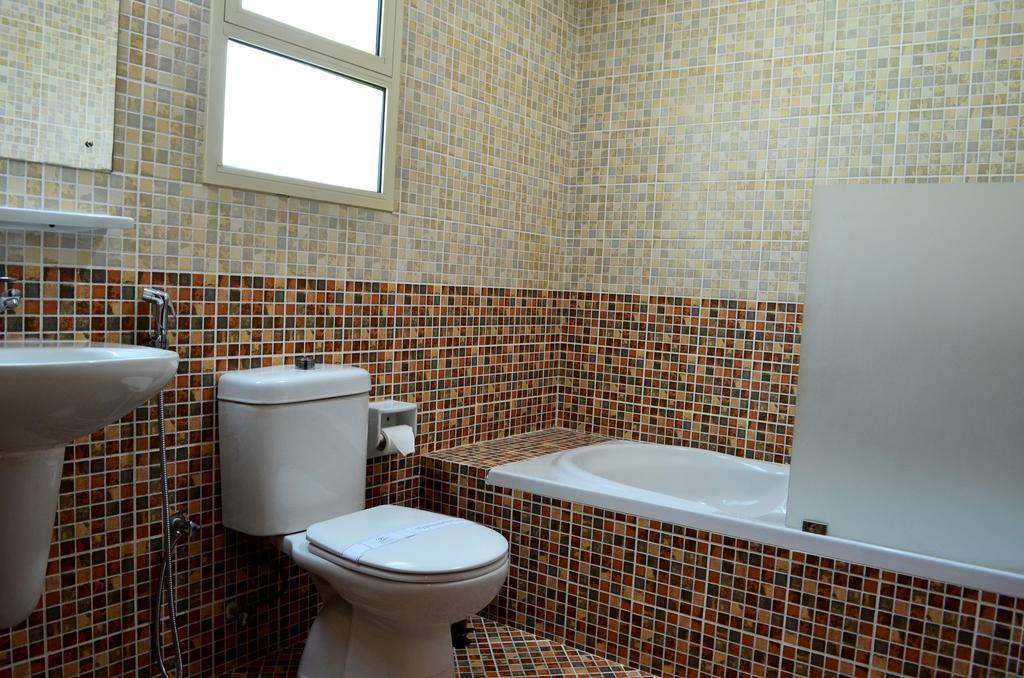 President Suites Apartments Манама Екстер'єр фото