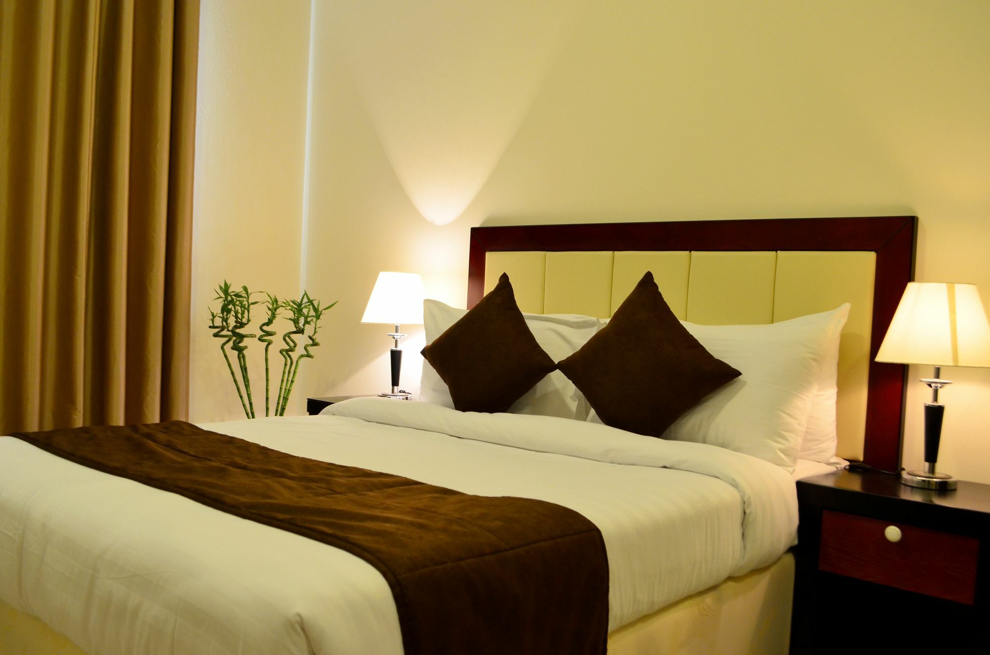 President Suites Apartments Манама Екстер'єр фото