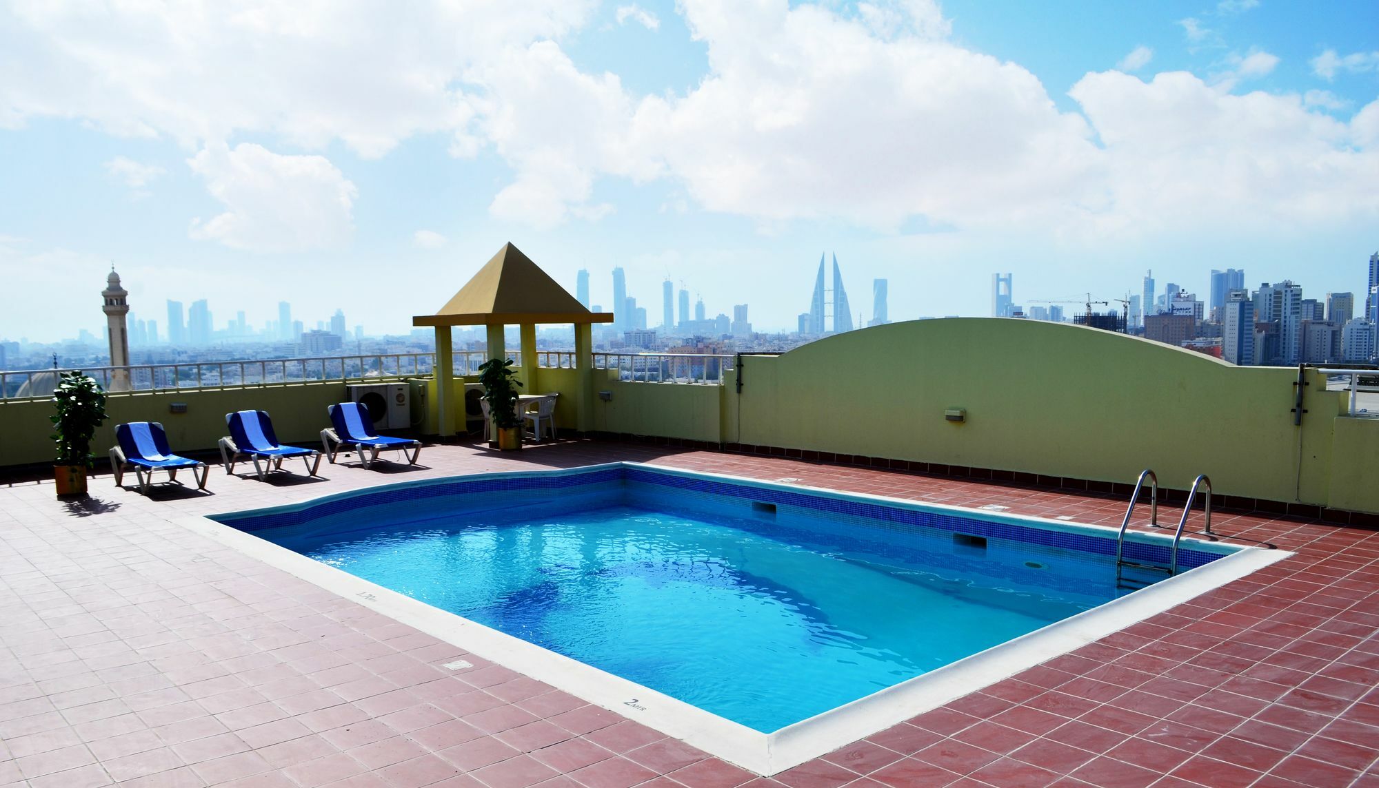 President Suites Apartments Манама Екстер'єр фото